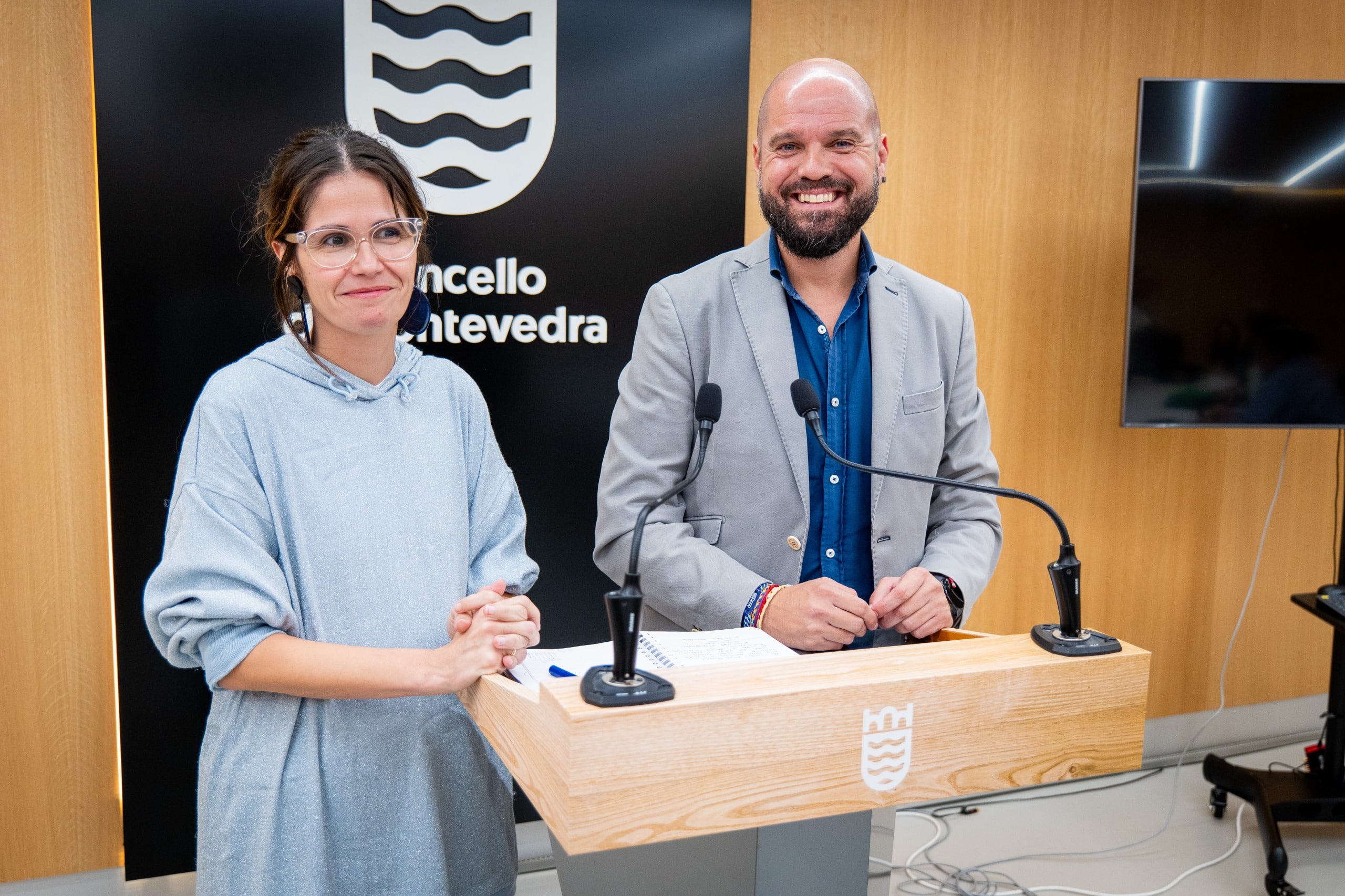 Pontevedra avanza en la renovación del césped del estadio de Pasarón tras acuerdo entre el Gobierno Local y el PSOE